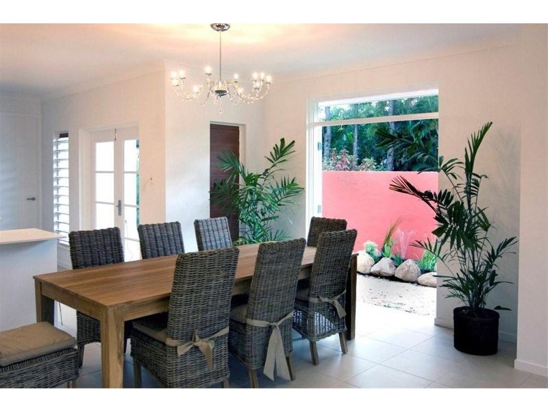 17 SATELLITE STREET, Clifton Beach QLD 4879