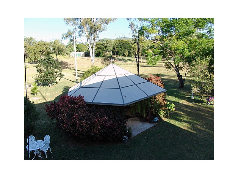 16  Vincent Road, Parkhurst QLD 4702