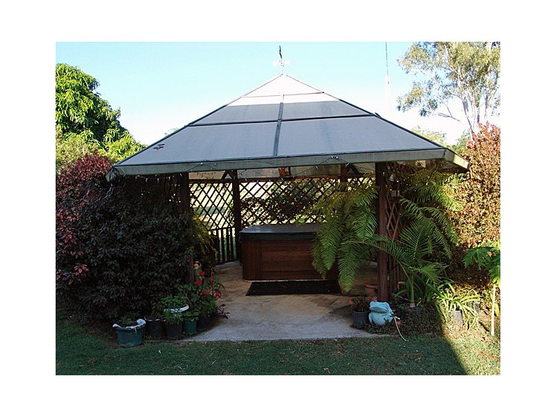 16  Vincent Road, Parkhurst QLD 4702