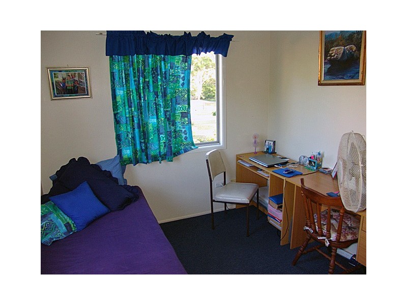 16  Vincent Road, Parkhurst QLD 4702
