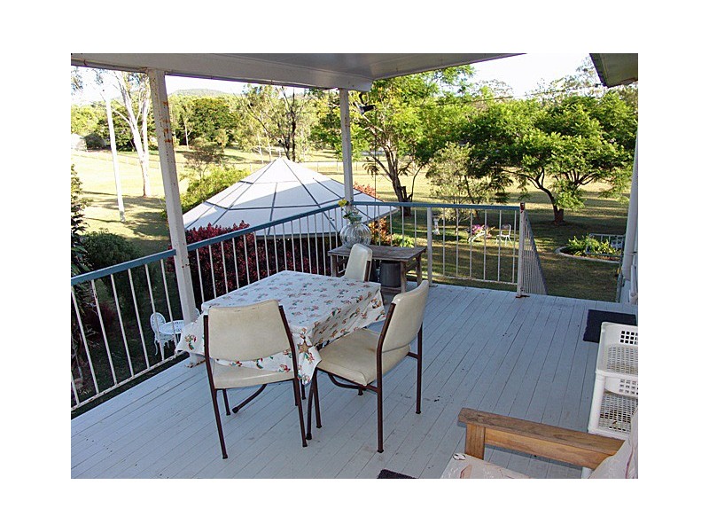 16  Vincent Road, Parkhurst QLD 4702