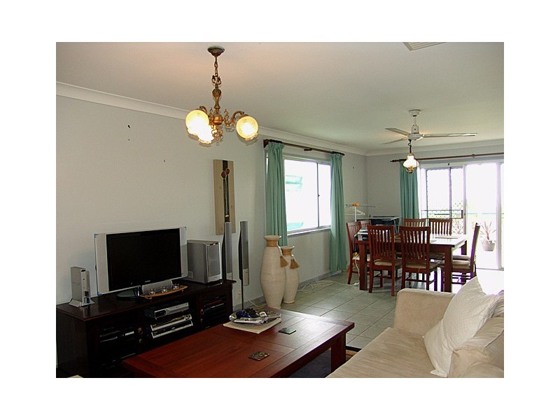 19 Ocean Parade, Cooee Bay QLD 4703