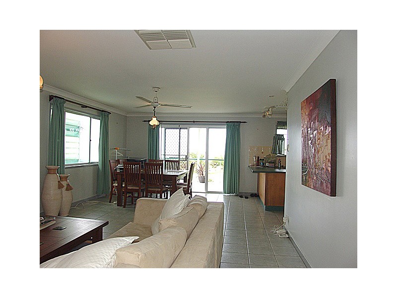 19 Ocean Parade, Cooee Bay QLD 4703