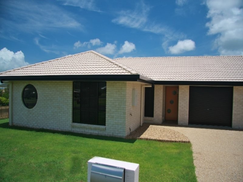 64 Connor Street, Emu Park QLD 4710