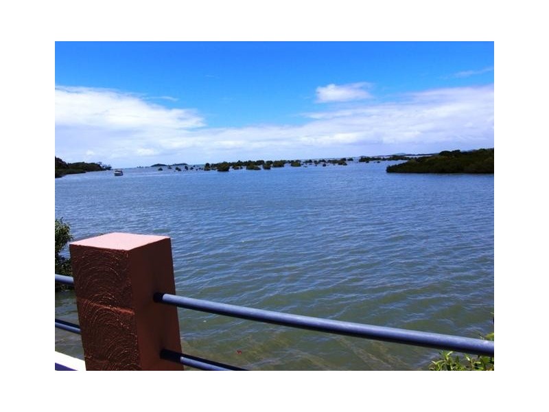 2 Giorgi Close, Keppel Sands QLD 4702