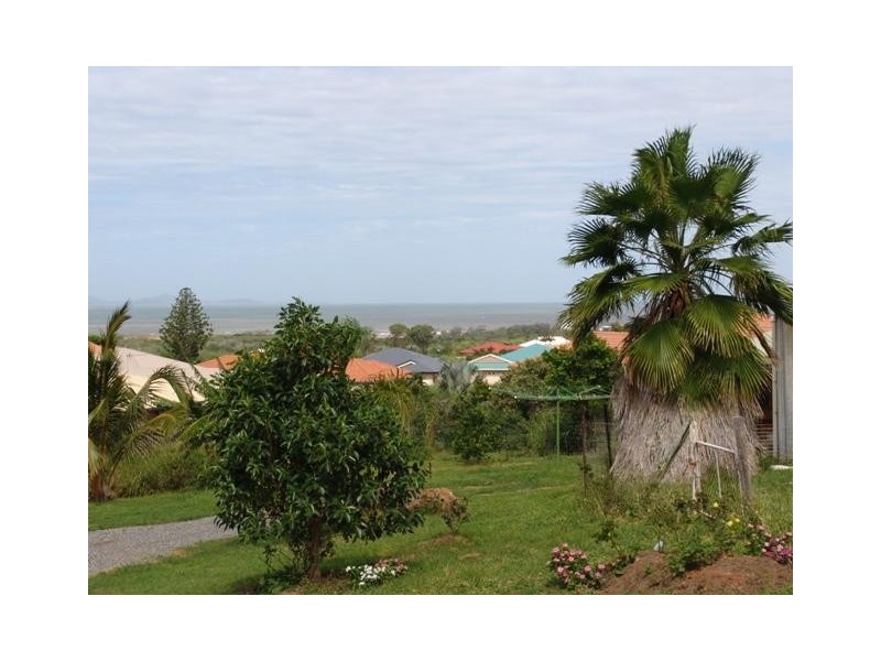 106  Pacific Heights Road, Pacific Heights, Yeppoon QLD 4703