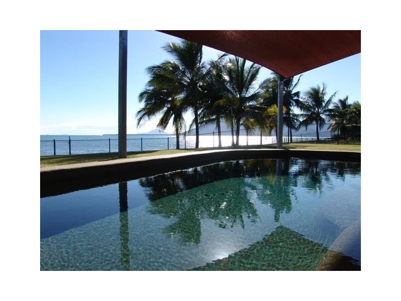 109  Kieth Williams Drive, Cardwell QLD 4849