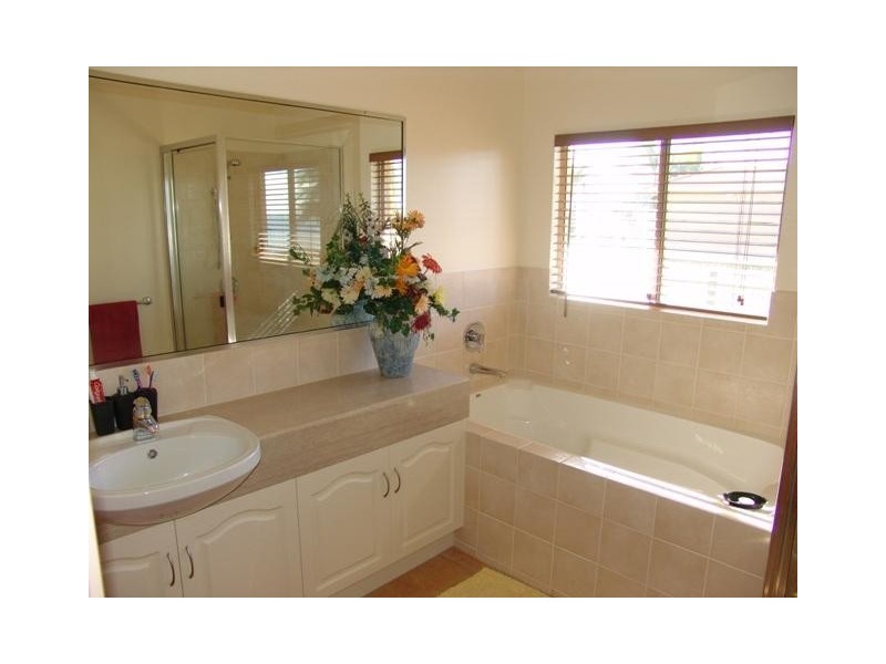 109  Kieth Williams Drive, Cardwell QLD 4849