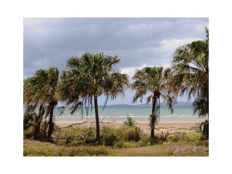 934  Scenic Highway, Kinka Beach, Yeppoon QLD 4703