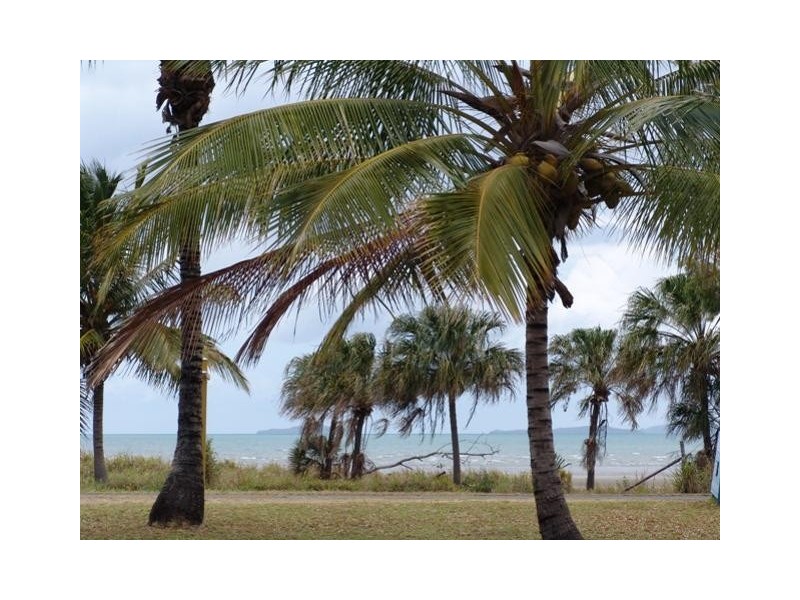 934  Scenic Highway, Kinka Beach, Yeppoon QLD 4703