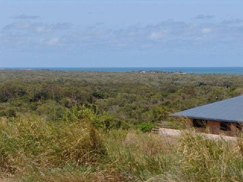 8  Pitcairn Court, Pacific Heights, Yeppoon QLD 4703