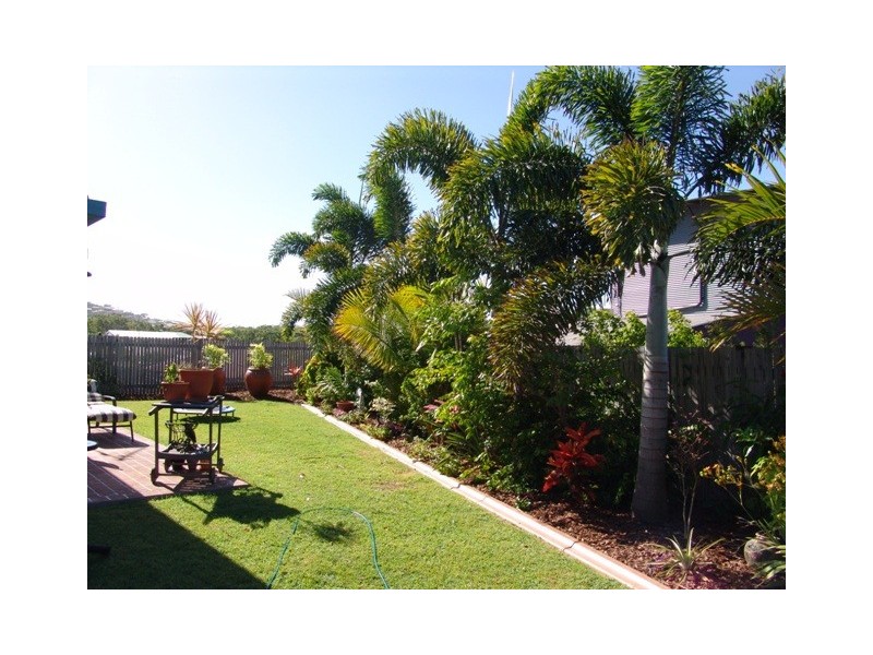 13-15  Bethlehem Terrace, Lammermoor, Yeppoon QLD 4703