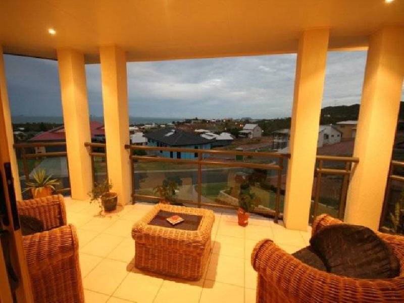 3  Pitcairn Court, Pacific Heights, Yeppoon QLD 4703