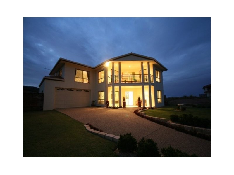 3  Pitcairn Court, Pacific Heights, Yeppoon QLD 4703