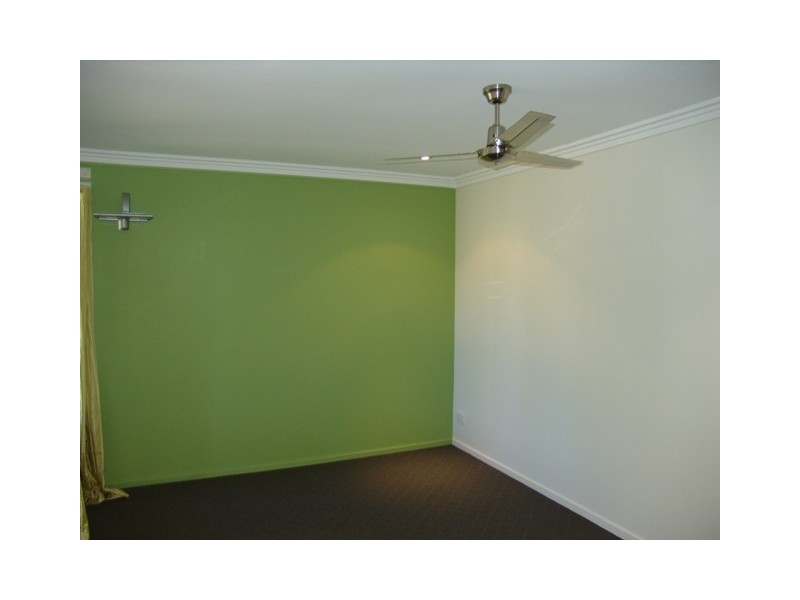 2/203  Matthew Flinders Close, Cooee Bay, Yeppoon QLD 4703