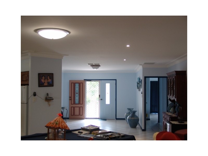 35  Racecourse Rd, Yeppoon QLD 4703