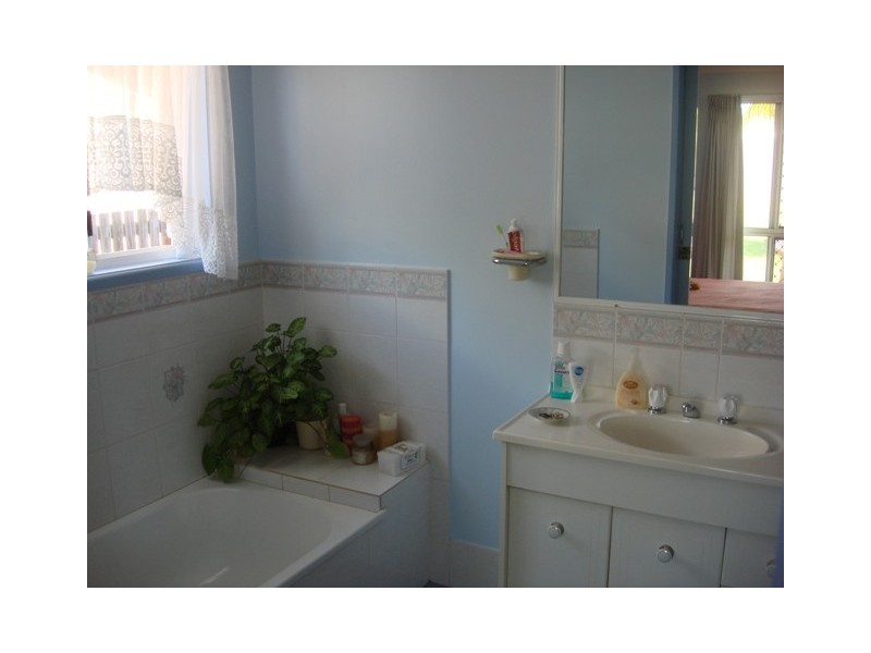 7  Loch Ness Outlook, Taranganba, Yeppoon QLD 4703