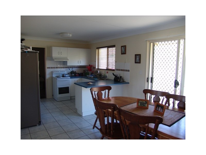 29  Larnach Street, Emu Park QLD 4710