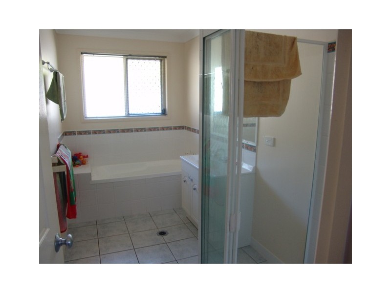 29  Larnach Street, Emu Park QLD 4710