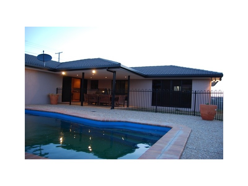 399  Farm Street, Norman Gardens, Rockhampton QLD 4700