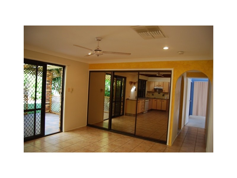 2  Whiteley Street, Frenchville, Rockhampton QLD 4700