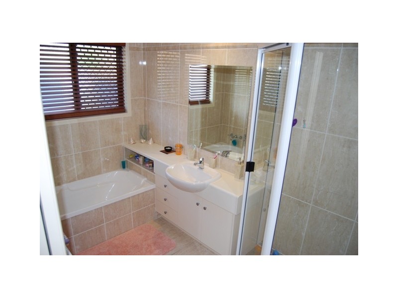 24  Haven Rd, Tanby Point,, Emu Park QLD 4710