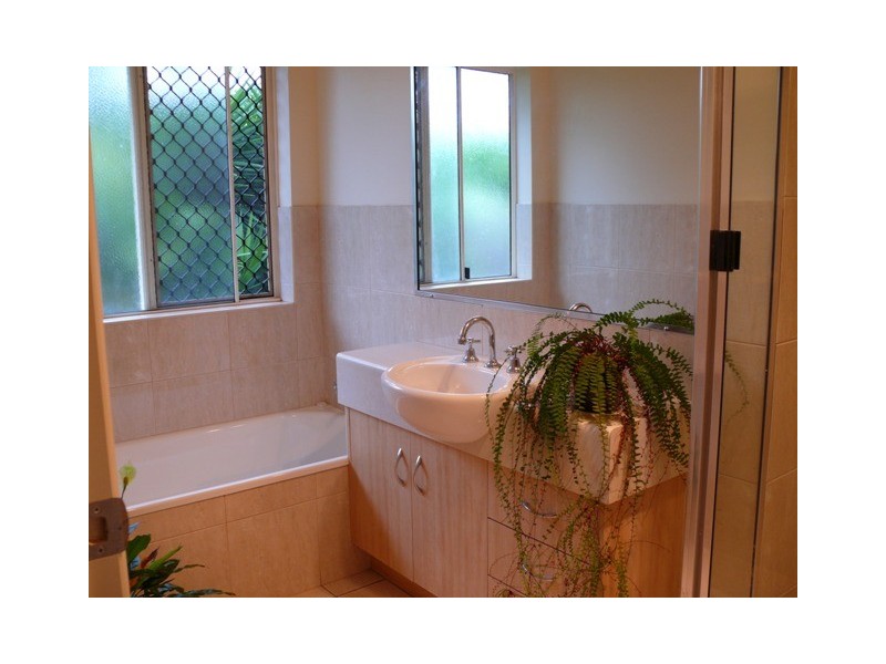 4  Broadbeach Court, Pacific Heights, Yeppoon QLD 4703