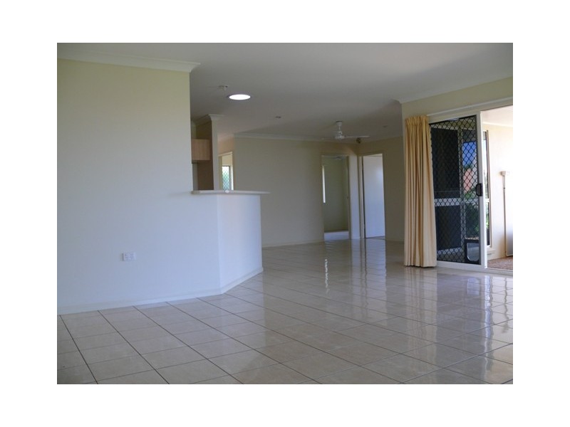 4  Broadbeach Court, Pacific Heights, Yeppoon QLD 4703