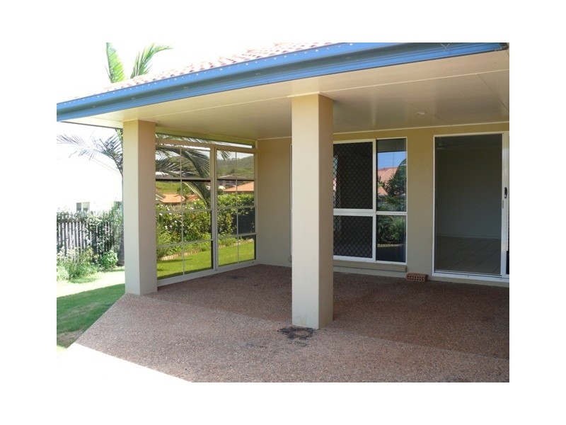 4  Broadbeach Court, Pacific Heights, Yeppoon QLD 4703