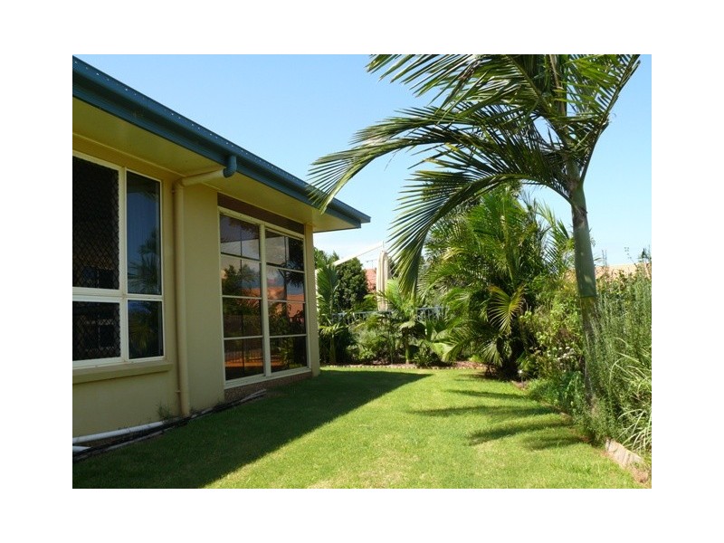 4  Broadbeach Court, Pacific Heights, Yeppoon QLD 4703