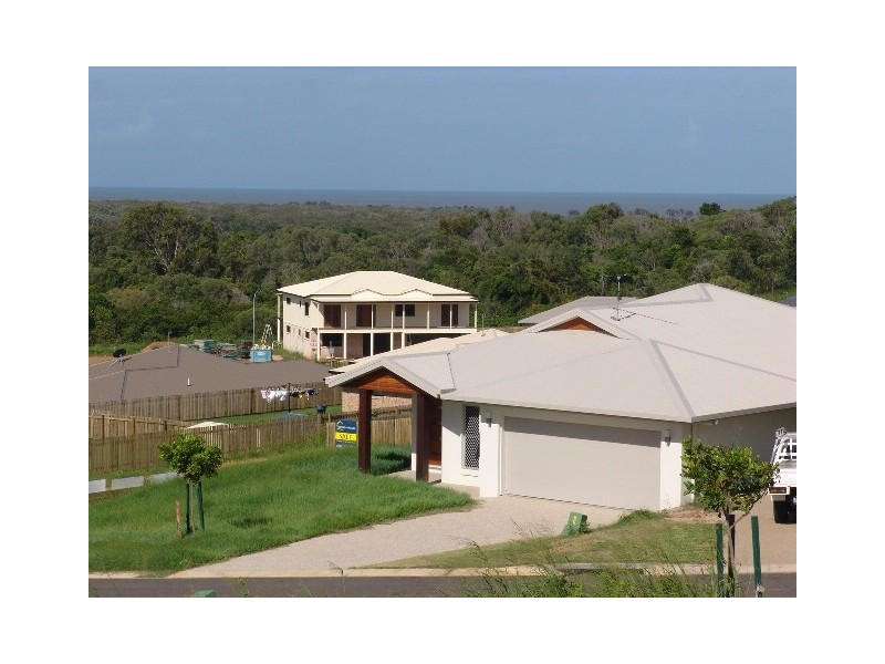 14  Barrington Court, Pacific Heights, Yeppoon QLD 4703