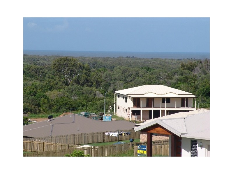 14  Barrington Court, Pacific Heights, Yeppoon QLD 4703