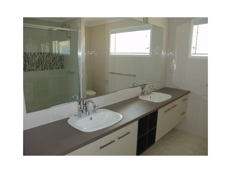 10  Priors Pocket Road, Pacific Heights, Yeppoon QLD 4703