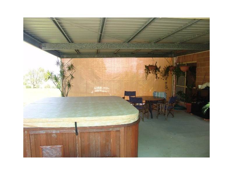 57 Hawke St, Emu Park QLD 4710