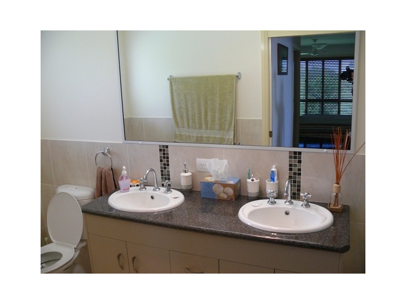 10  Roberts Road, Pacific Heights, Yeppoon QLD 4703