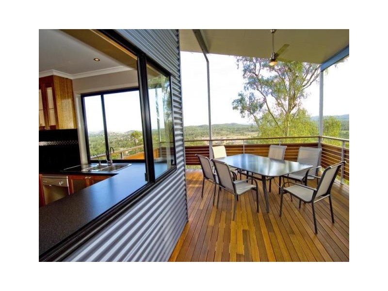 15  Banksia Place, Taranganba QLD 4703