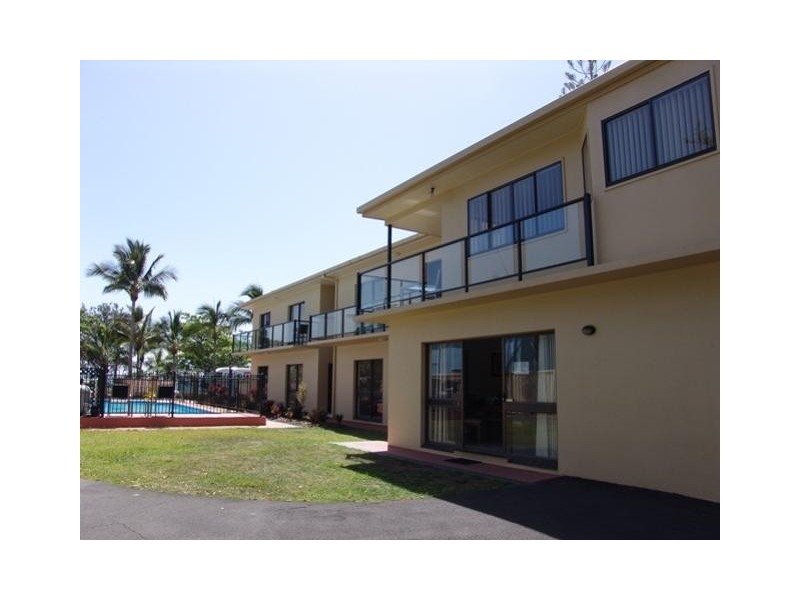 1 /168  Scenic Highway, Lammermoor Beach, Yeppoon QLD 4703