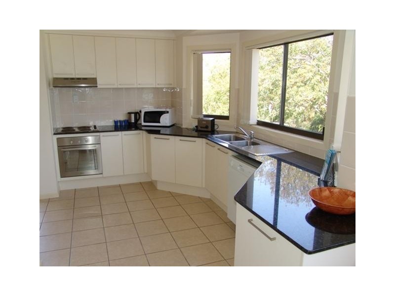 1 /168  Scenic Highway, Lammermoor Beach, Yeppoon QLD 4703