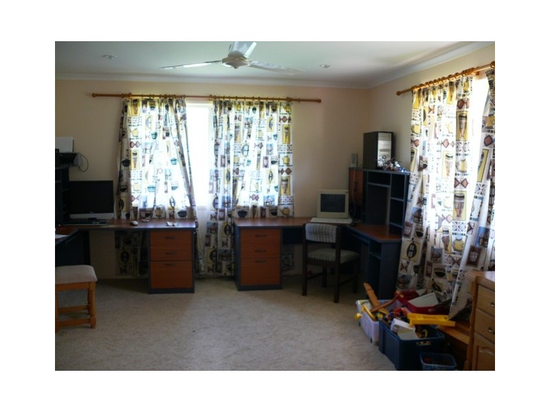 1215  Farnborough Rd, Yeppoon QLD 4703