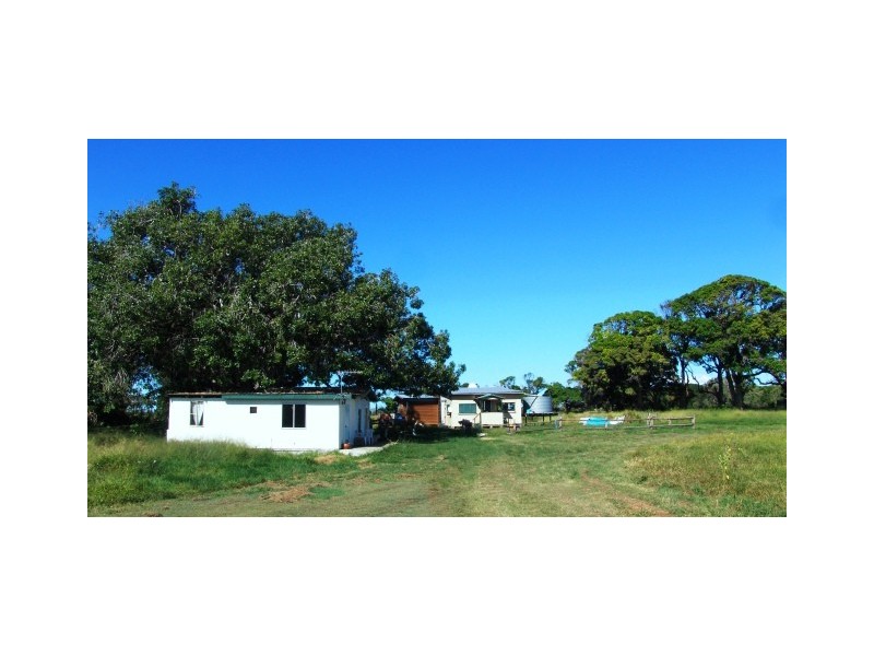 402 Joskeleigh Rd, Joskeleigh QLD 4702