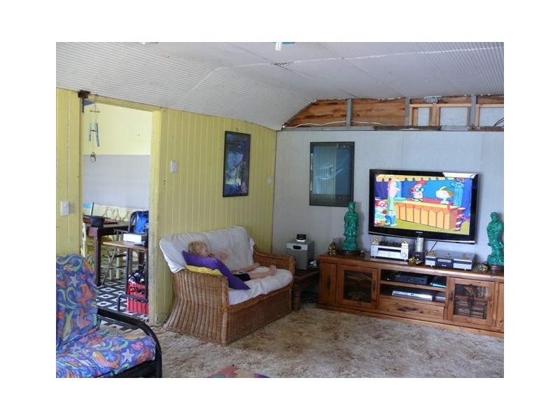 402 Joskeleigh Rd, Joskeleigh QLD 4702