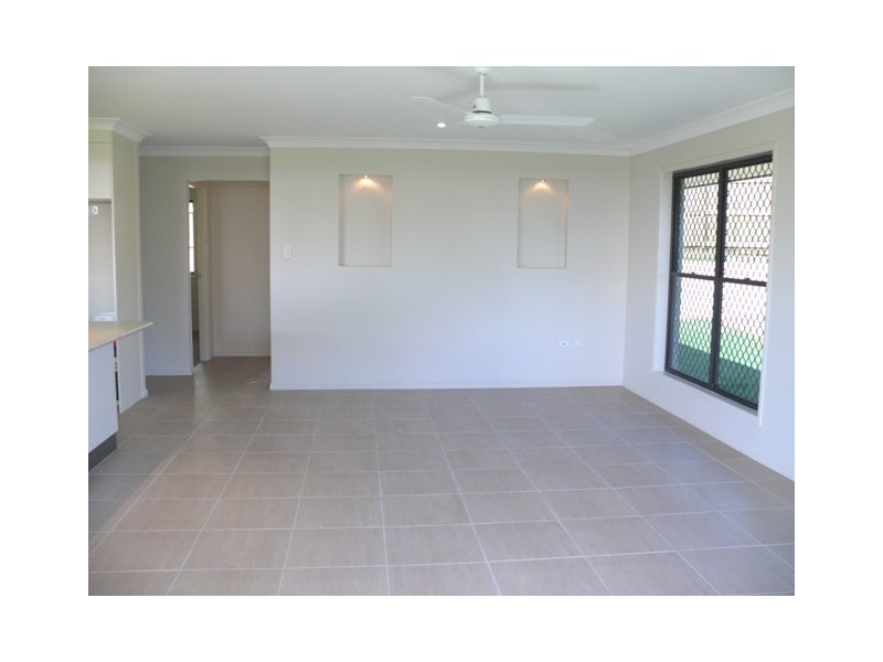 24  Lakeside Drive, Yeppoon QLD 4703