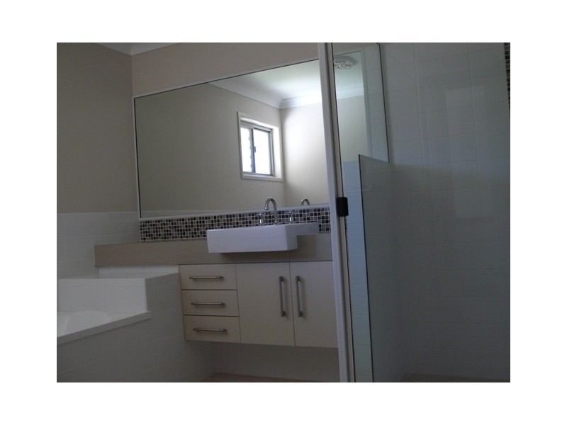 1  Nicole Close, Taroomball, Yeppoon QLD 4703
