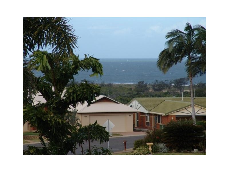 11 Pacific Drive, Pacific Heights, Yeppoon QLD 4703