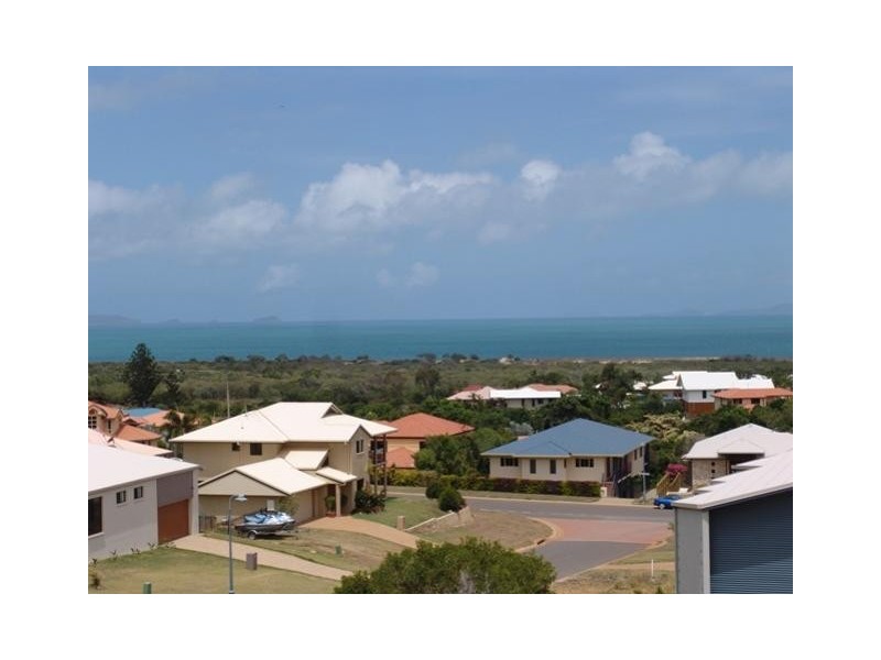 11 Mana Avenue, Pacific Heights, Yeppoon QLD 4703