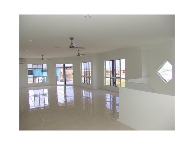 11 Mana Avenue, Pacific Heights, Yeppoon QLD 4703