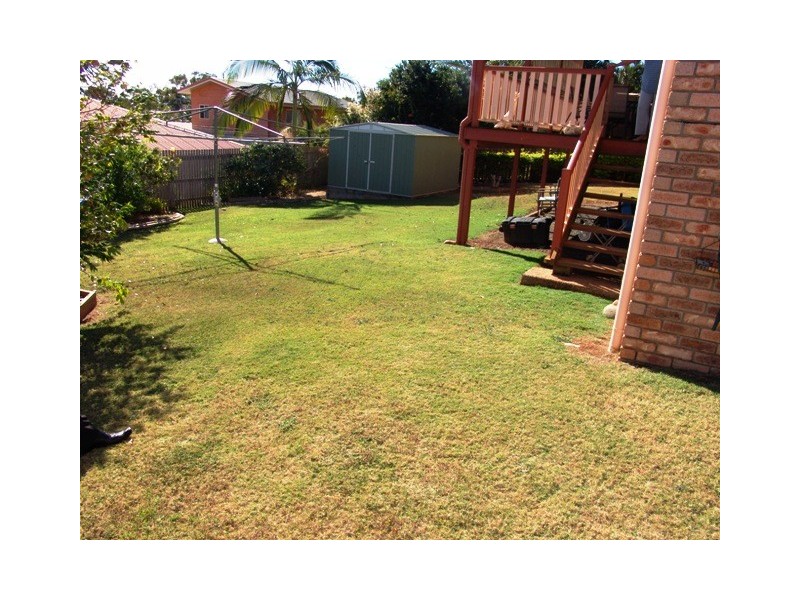 15 Sandalwood Drive, Lammermoor QLD 4703