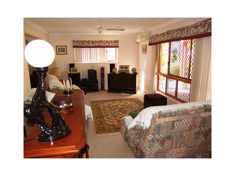 15 Sandalwood Drive, Lammermoor QLD 4703