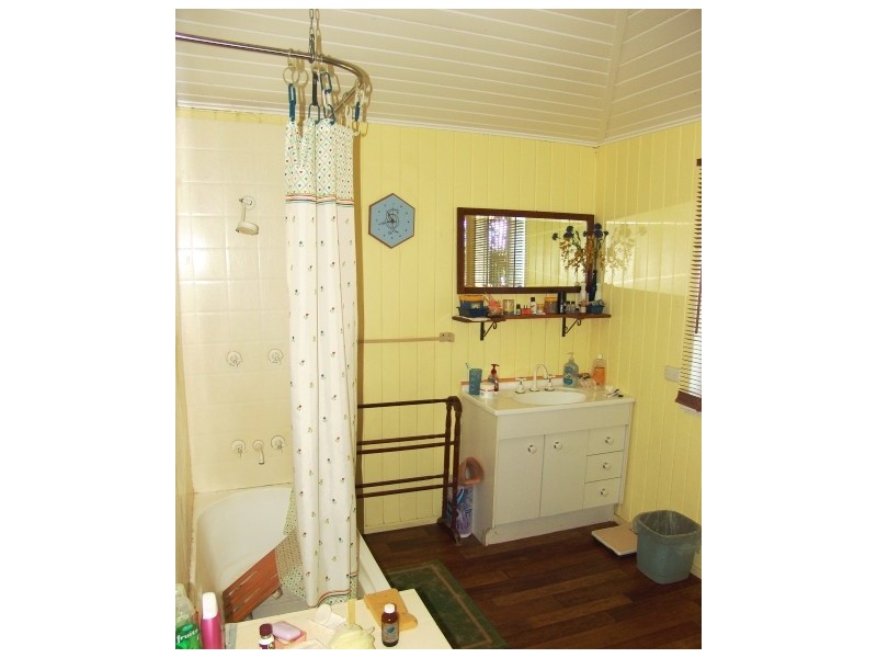 28-30  Pandanus St, Cooee Bay, Yeppoon QLD 4703