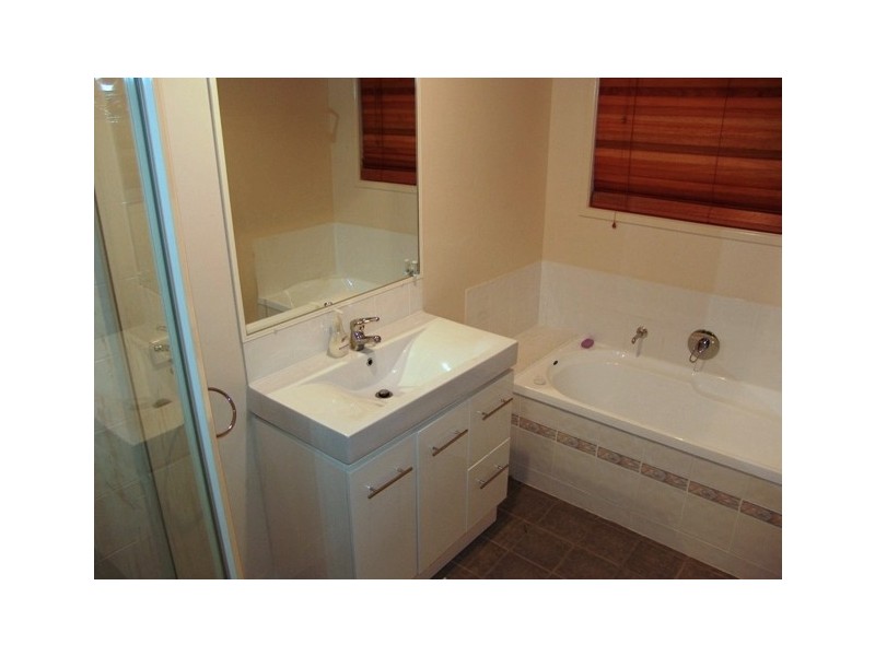 24  Limpus Ave, Keppel Sands QLD 4702